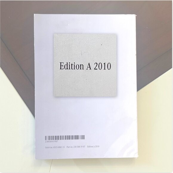 Mercedes-Benz 2010 ML-Class Owner Manuals with Portfolio! - Picture 6 of 16